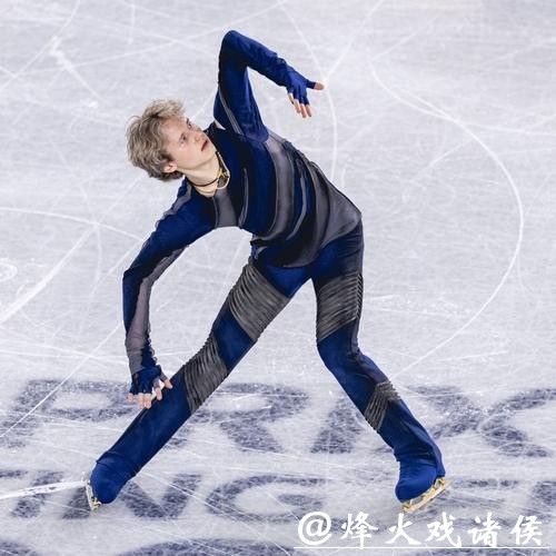 马里宁技惊四座 美国队力压日本队夺花滑团体金牌