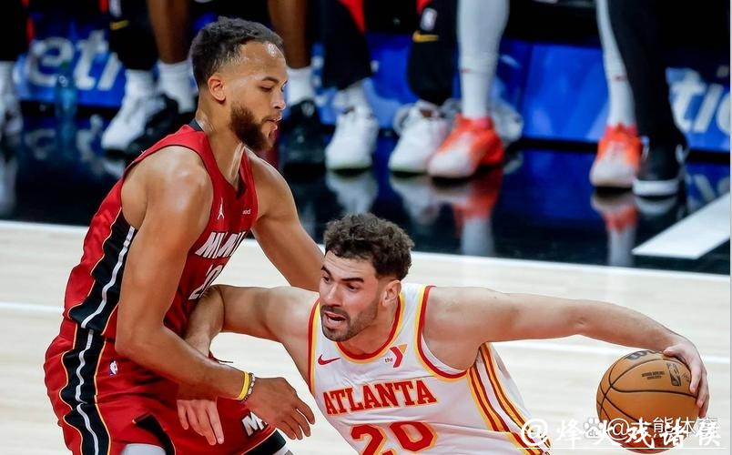 吹杨12+15老鹰4连胜送鹈鹕9连败 绿军大胜热火